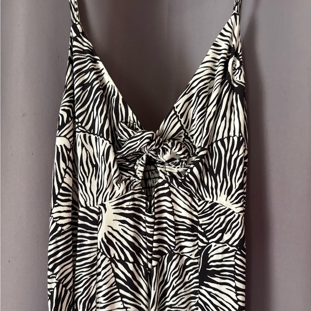 Elegant Manaola Sasalina Dress - Picture 2 of 4